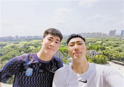全场比赛结束，曼联1-2诺丁汉森林。